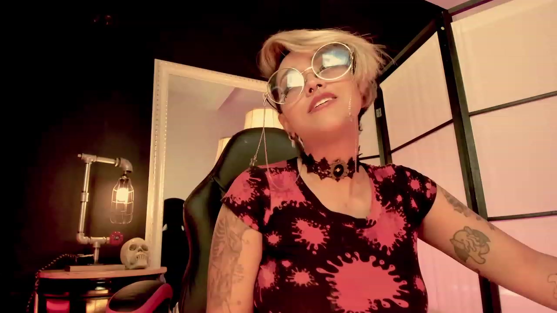 Gallery image thumbnail from AbraxxysRadio's myfreecams stream on, 02/10/2023, 02:05 image 8 of 20