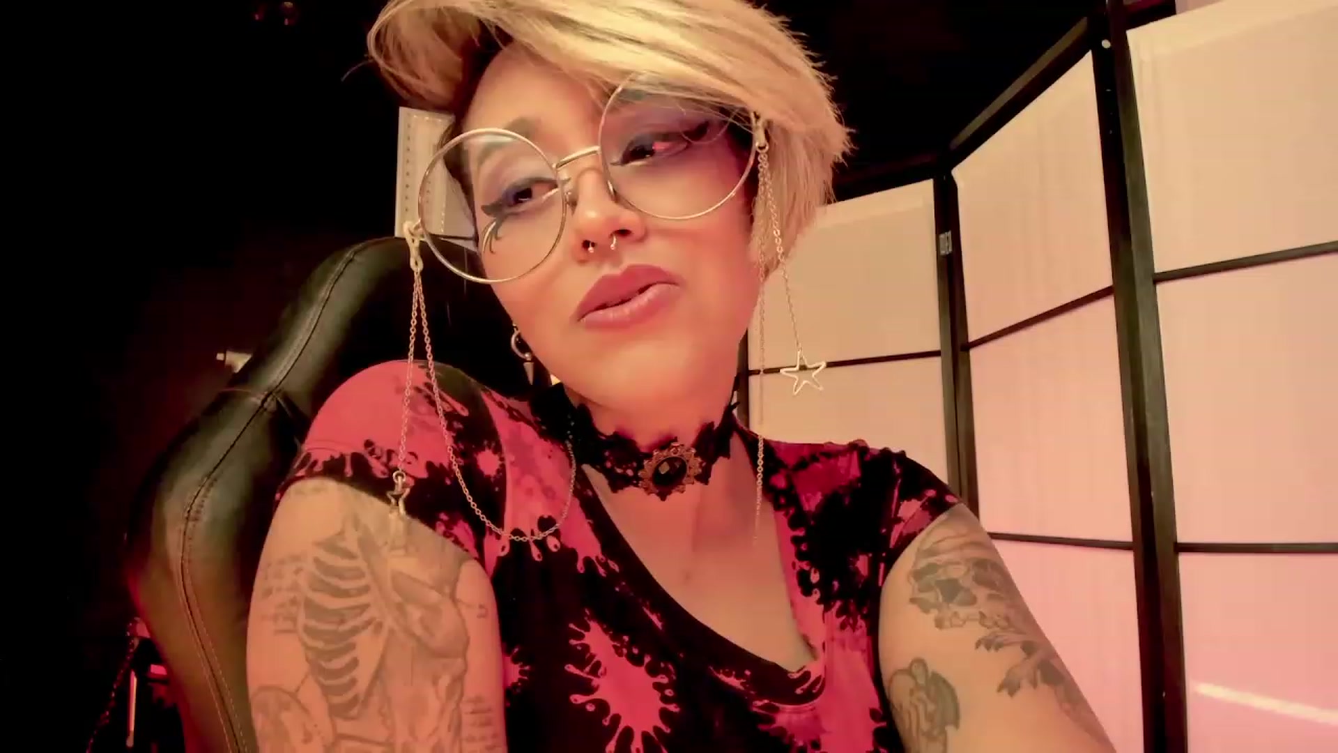 Gallery image thumbnail from AbraxxysRadio's myfreecams stream on, 02/10/2023, 02:05 image 2 of 20