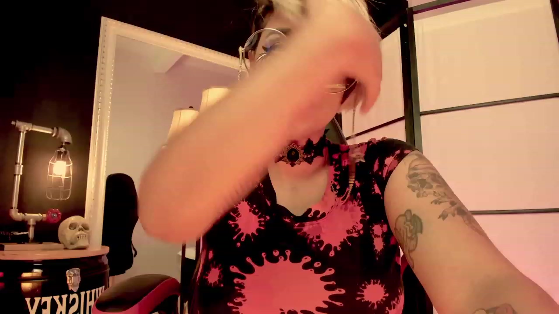 Gallery image thumbnail from AbraxxysRadio's myfreecams stream on, 02/10/2023, 02:05 image 16 of 20