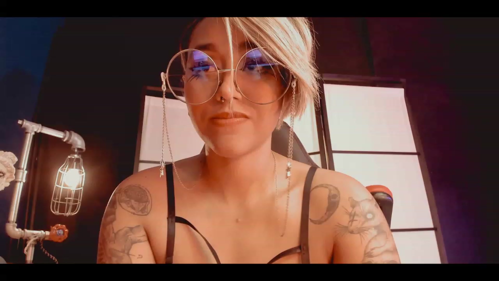 Gallery image thumbnail from AbraxxysRadio's myfreecams stream on, 02/12/2023, 19:07 image 17 of 20