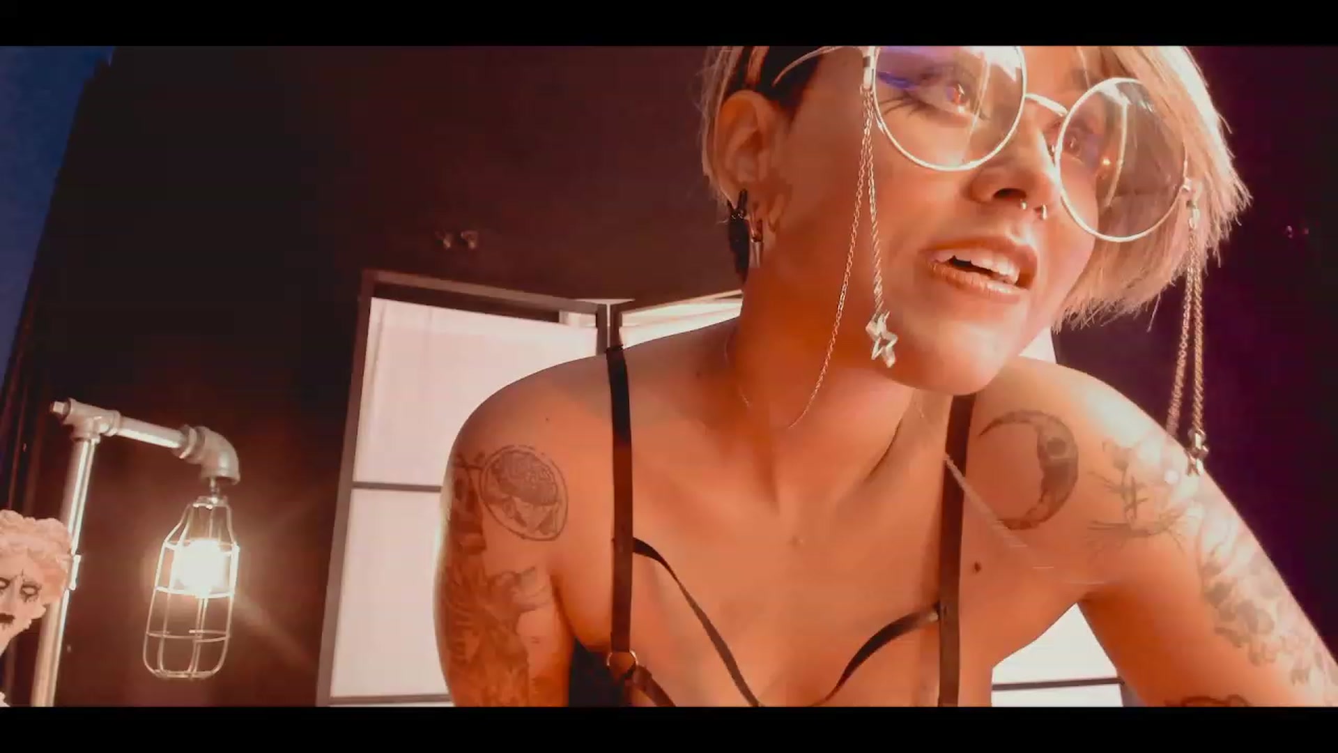 Gallery image thumbnail from AbraxxysRadio's myfreecams stream on, 02/12/2023, 19:07 image 10 of 20