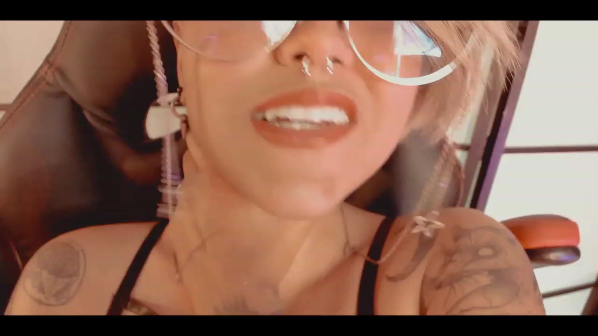 Gallery image thumbnail from AbraxxysRadio's myfreecams stream on, 02/12/2023, 19:07 image 3 of 20