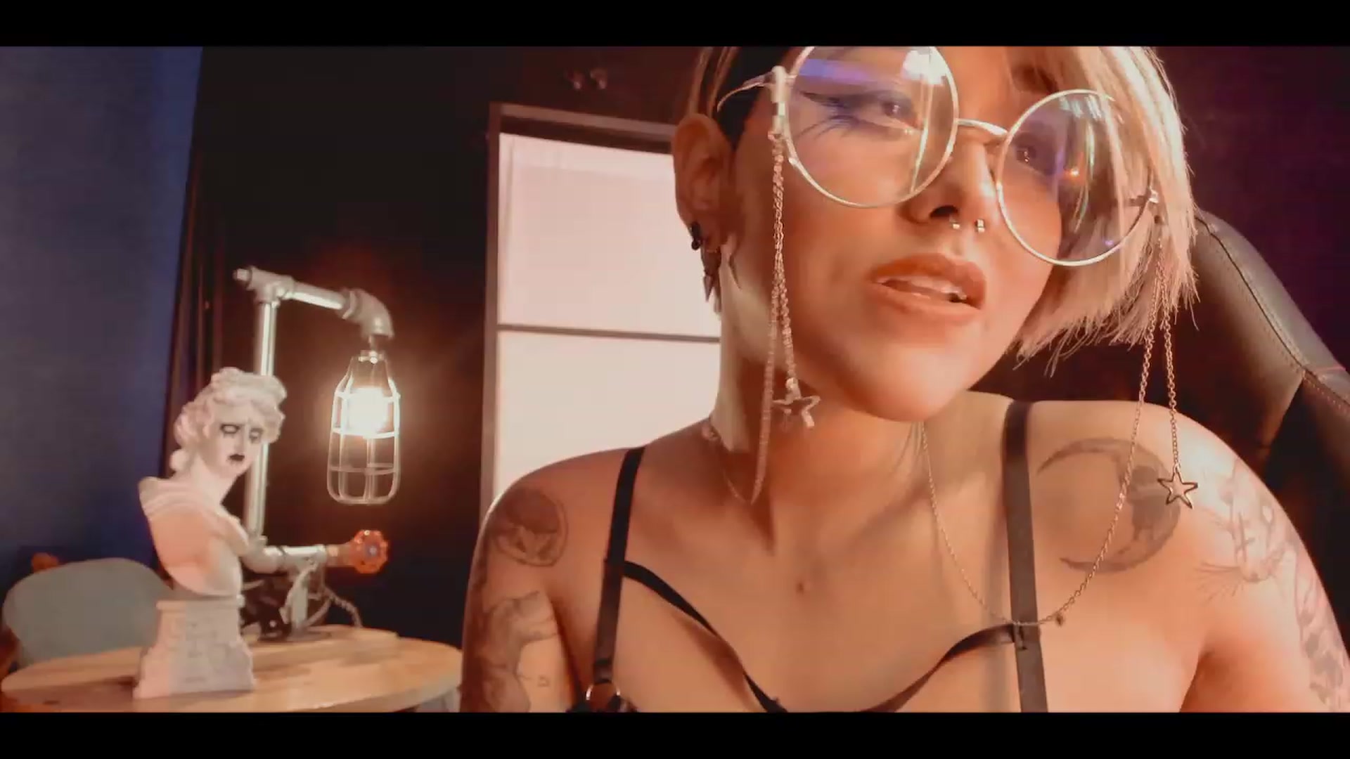 Gallery image thumbnail from AbraxxysRadio's myfreecams stream on, 02/12/2023, 19:58 image 10 of 20