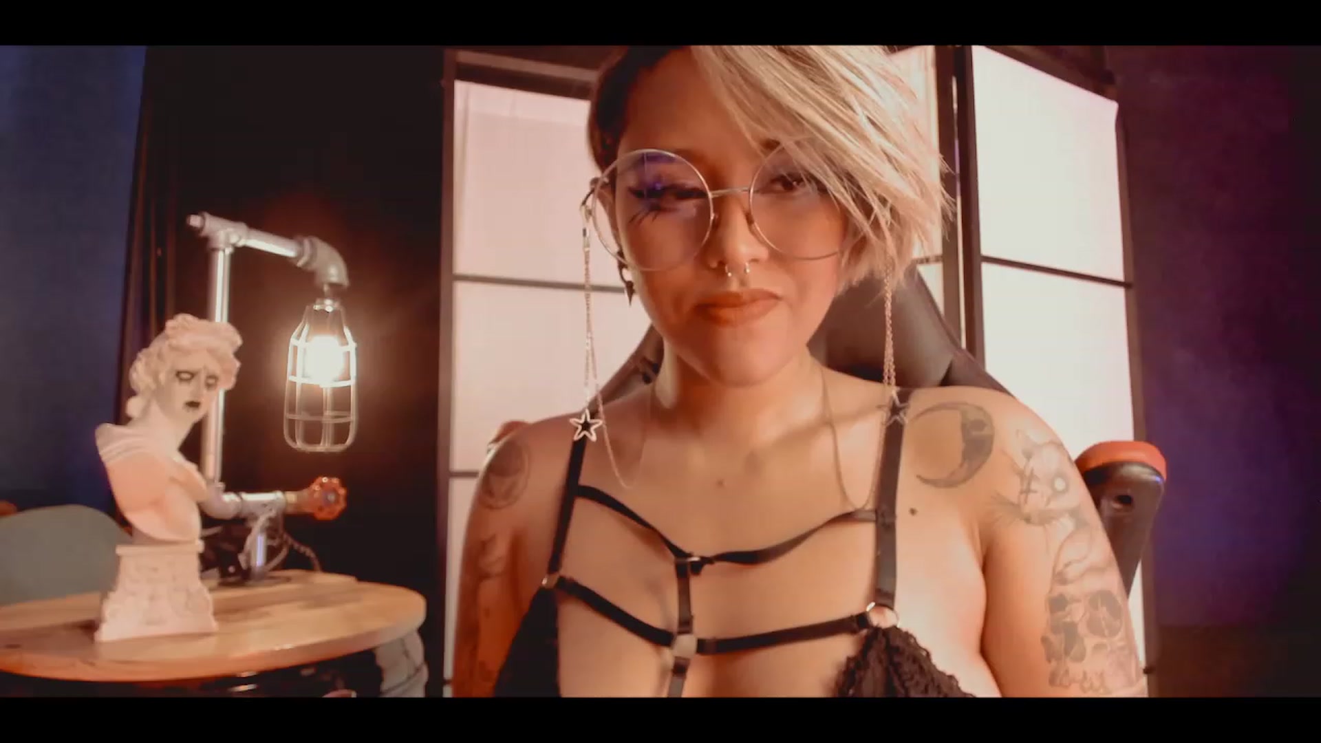 Gallery image thumbnail from AbraxxysRadio's myfreecams stream on, 02/12/2023, 19:58 image 16 of 20