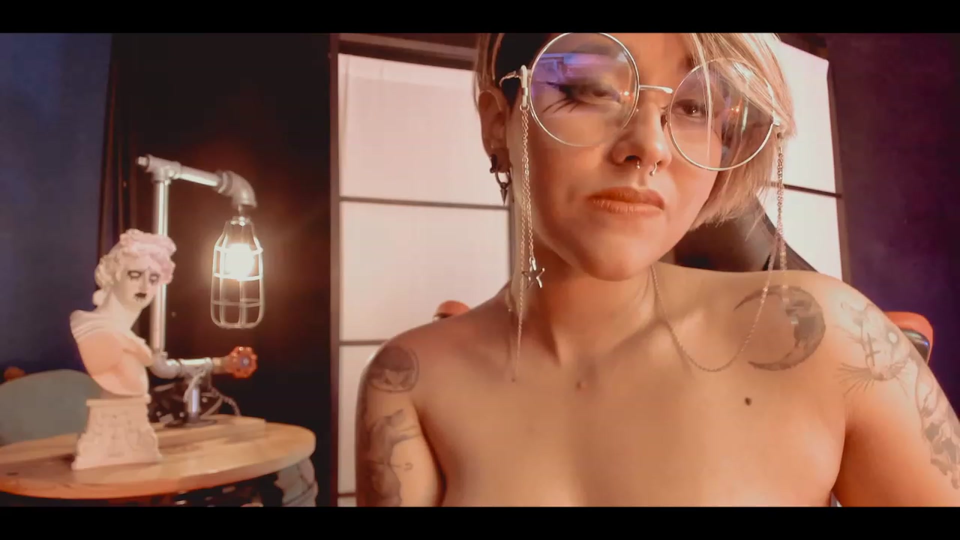 Gallery image thumbnail from AbraxxysRadio's myfreecams stream on, 02/12/2023, 21:01 image 3 of 20