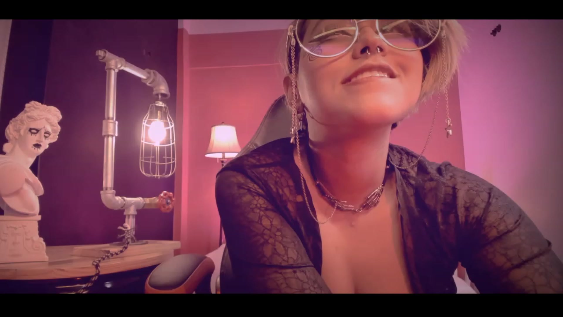 Gallery image thumbnail from AbraxxysRadio's myfreecams stream on, 02/16/2023, 24:01 image 12 of 20