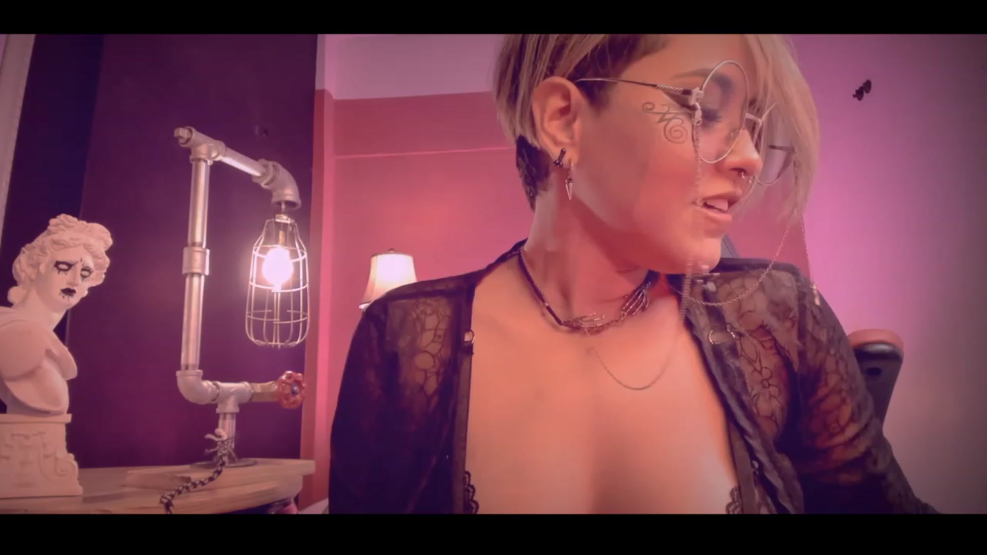 Gallery image thumbnail from AbraxxysRadio's myfreecams stream on, 02/16/2023, 24:01 image 1 of 20