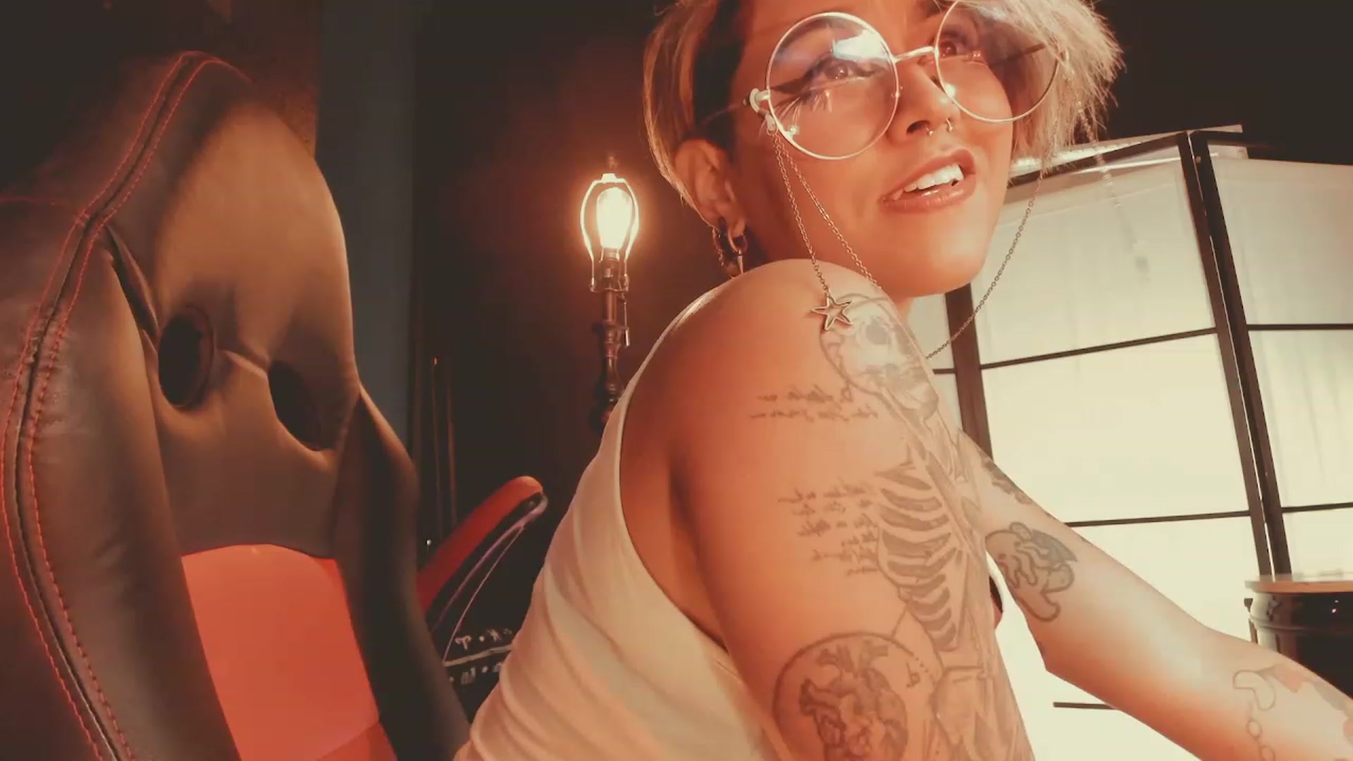 Gallery image thumbnail from AbraxxysRadio's myfreecams stream on, 02/17/2023, 01:53 image 16 of 20