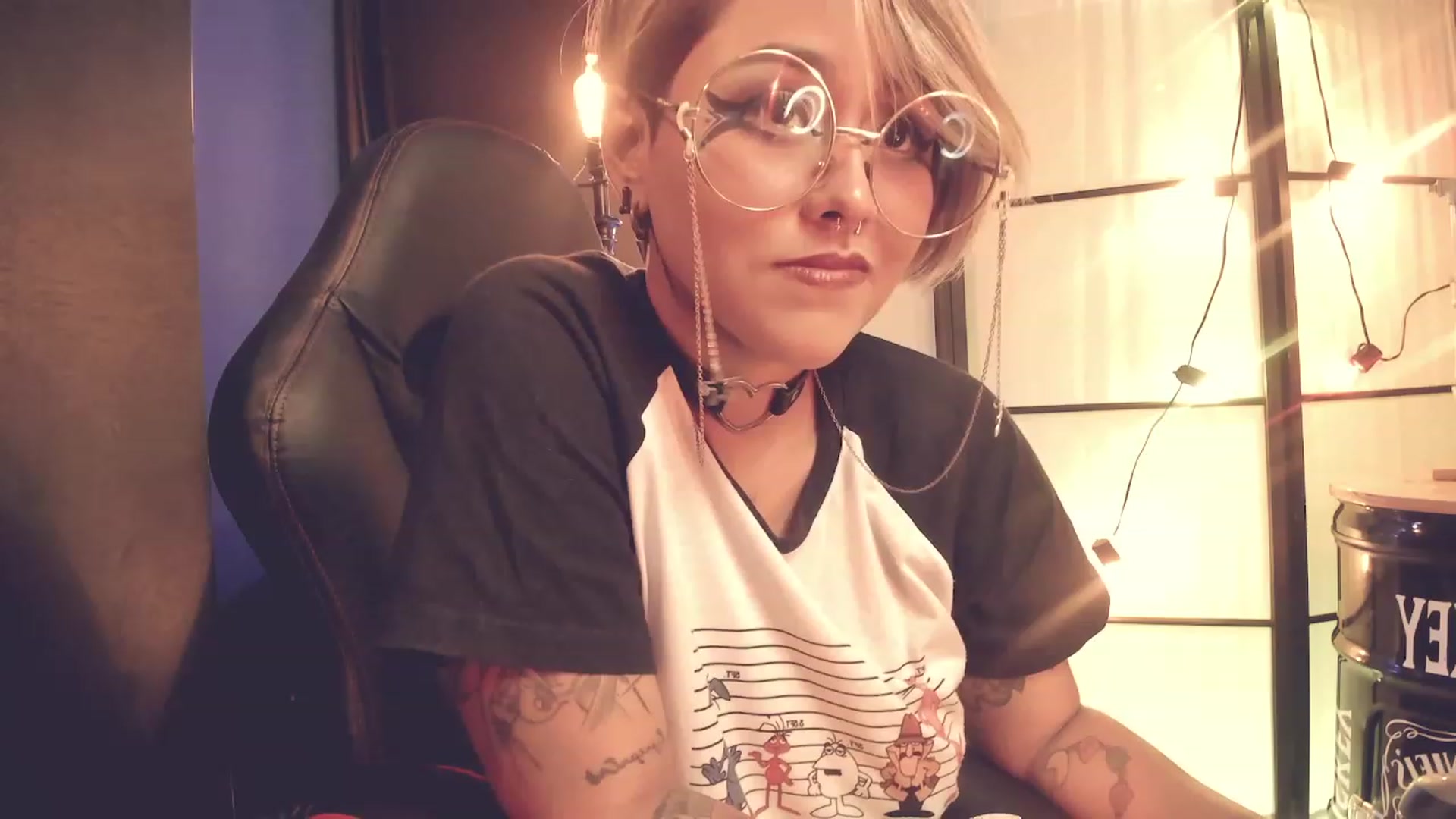 Gallery image thumbnail from AbraxxysRadio's myfreecams stream on, 02/20/2023, 23:42 image 3 of 20