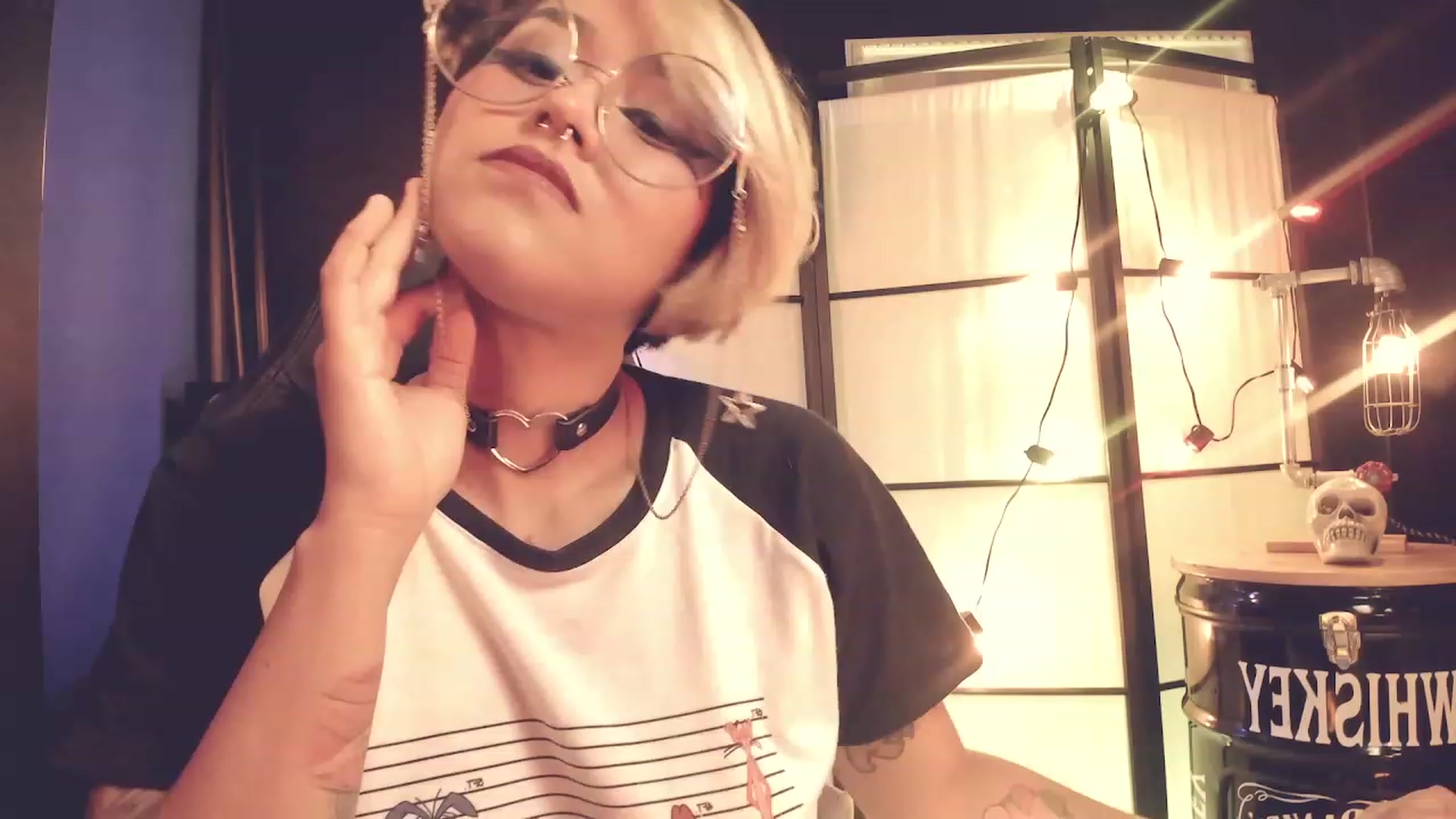 Gallery image thumbnail from AbraxxysRadio's myfreecams stream on, 02/20/2023, 23:42 image 1 of 20