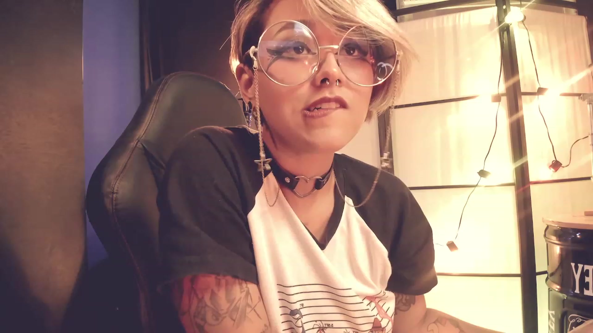 Gallery image thumbnail from AbraxxysRadio's myfreecams stream on, 02/20/2023, 23:42 image 18 of 20