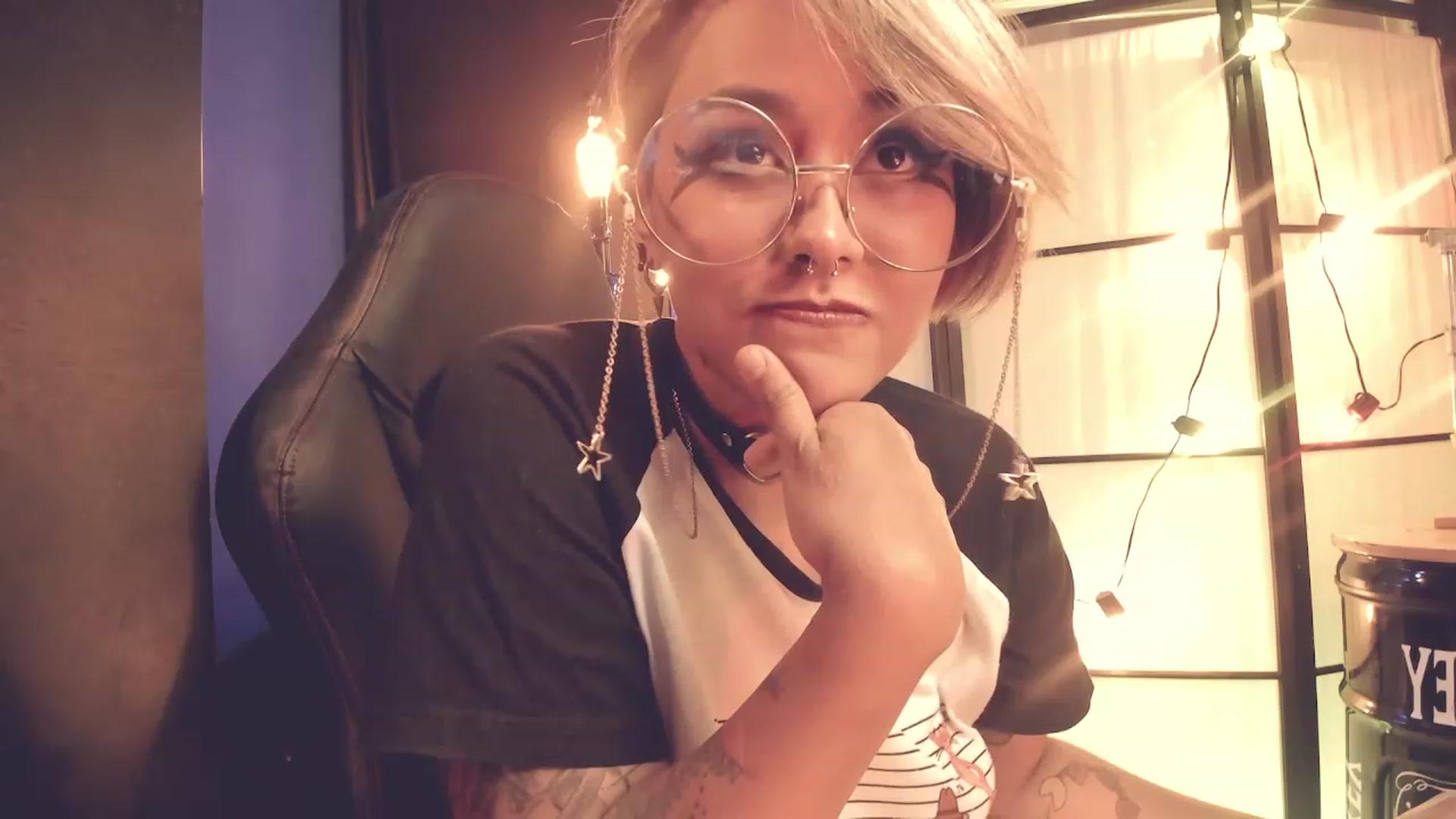 Gallery image thumbnail from AbraxxysRadio's myfreecams stream on, 02/20/2023, 23:42 image 4 of 20