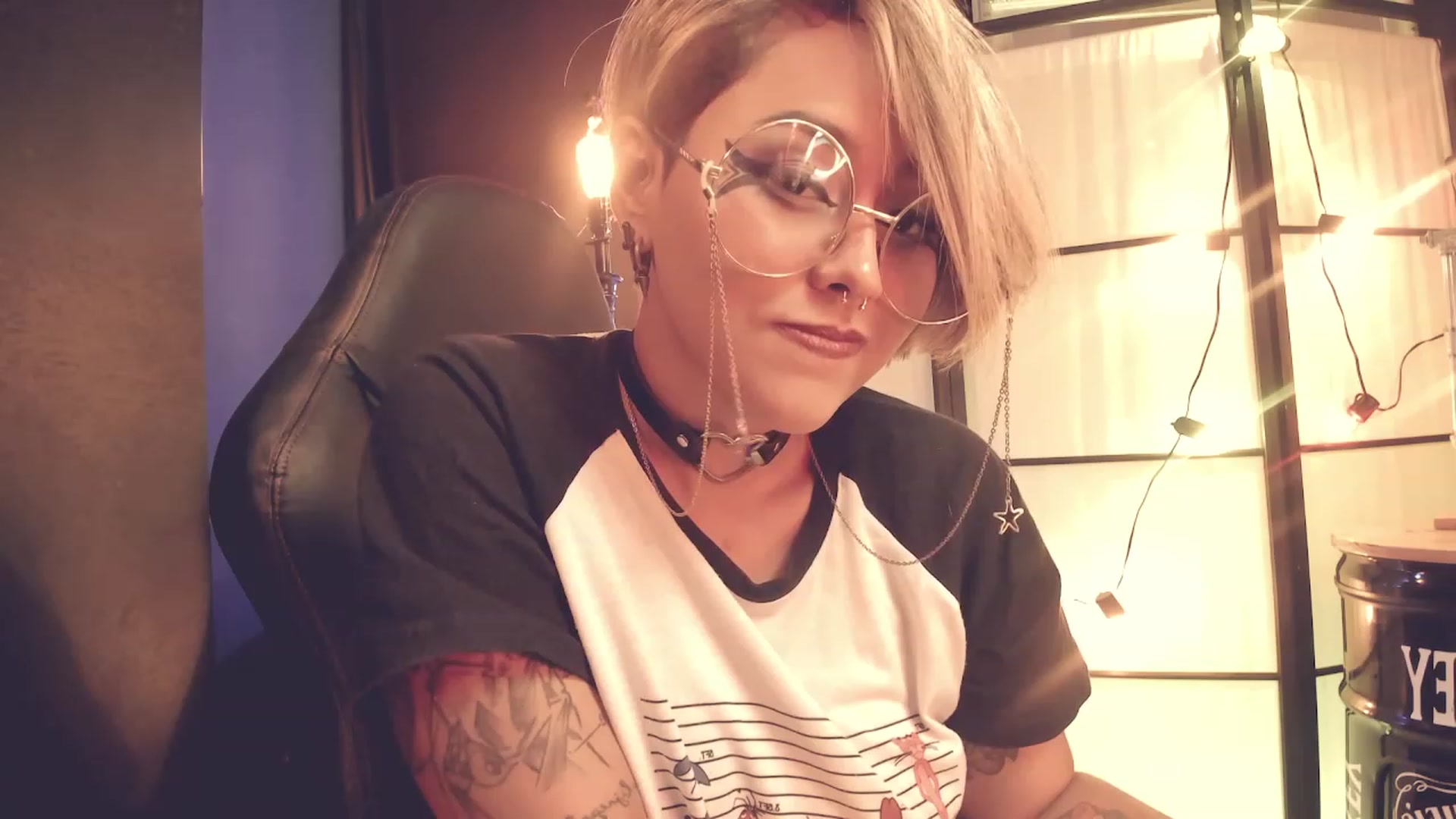 Gallery image thumbnail from AbraxxysRadio's myfreecams stream on, 02/20/2023, 23:42 image 11 of 20