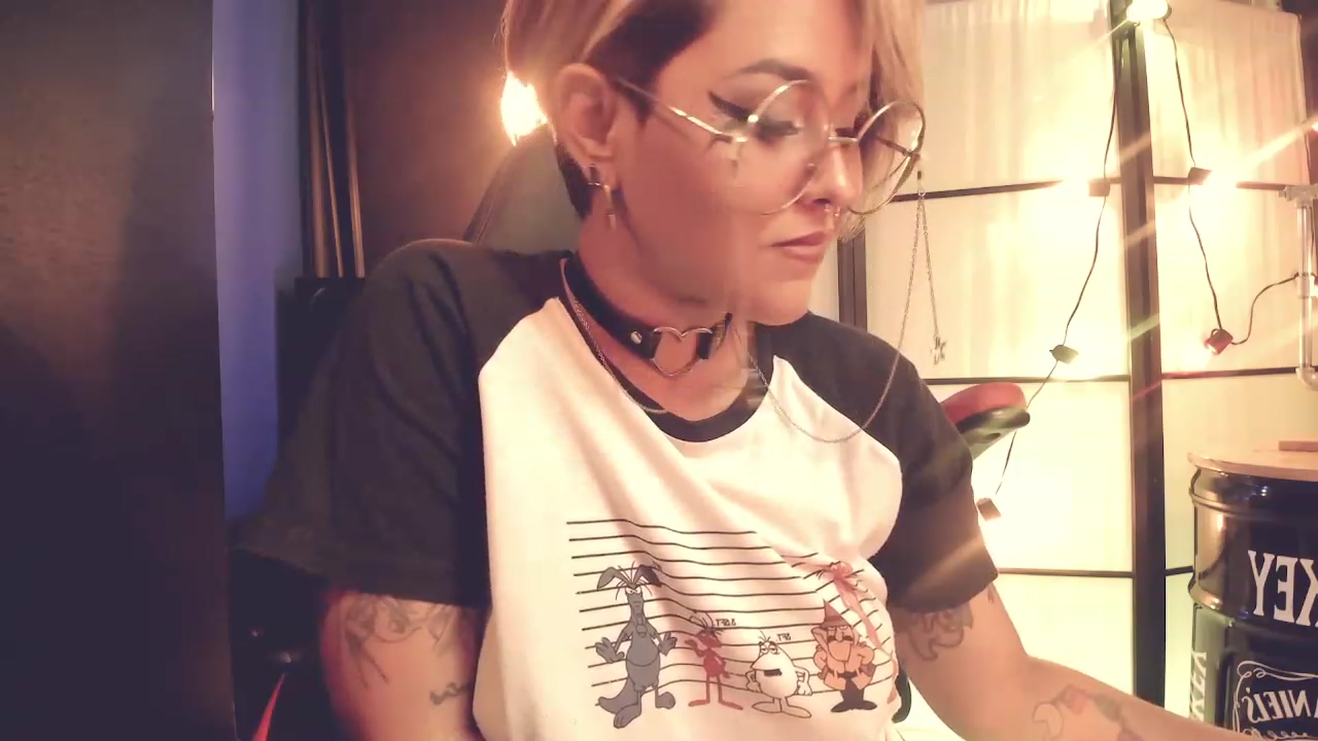 Gallery image thumbnail from AbraxxysRadio's myfreecams stream on, 02/21/2023, 24:21 image 11 of 20