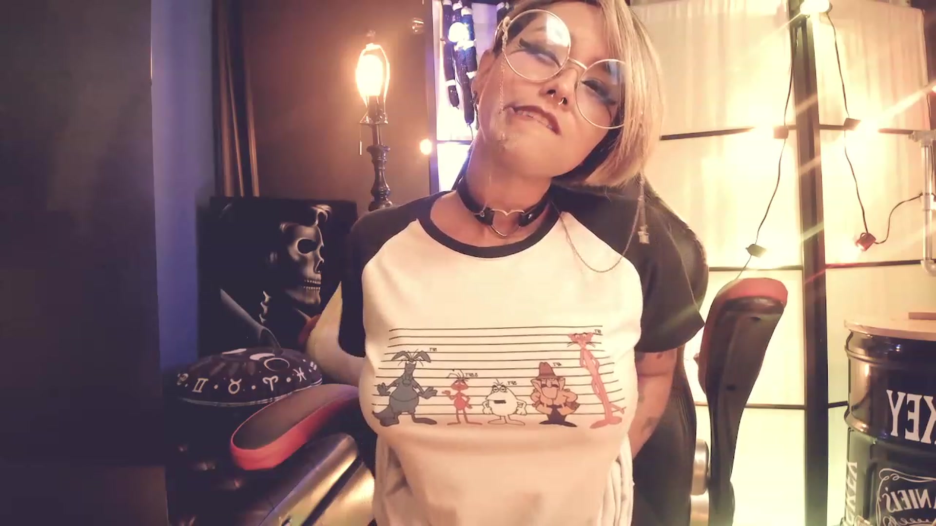 Gallery image thumbnail from AbraxxysRadio's myfreecams stream on, 02/21/2023, 24:21 image 8 of 20