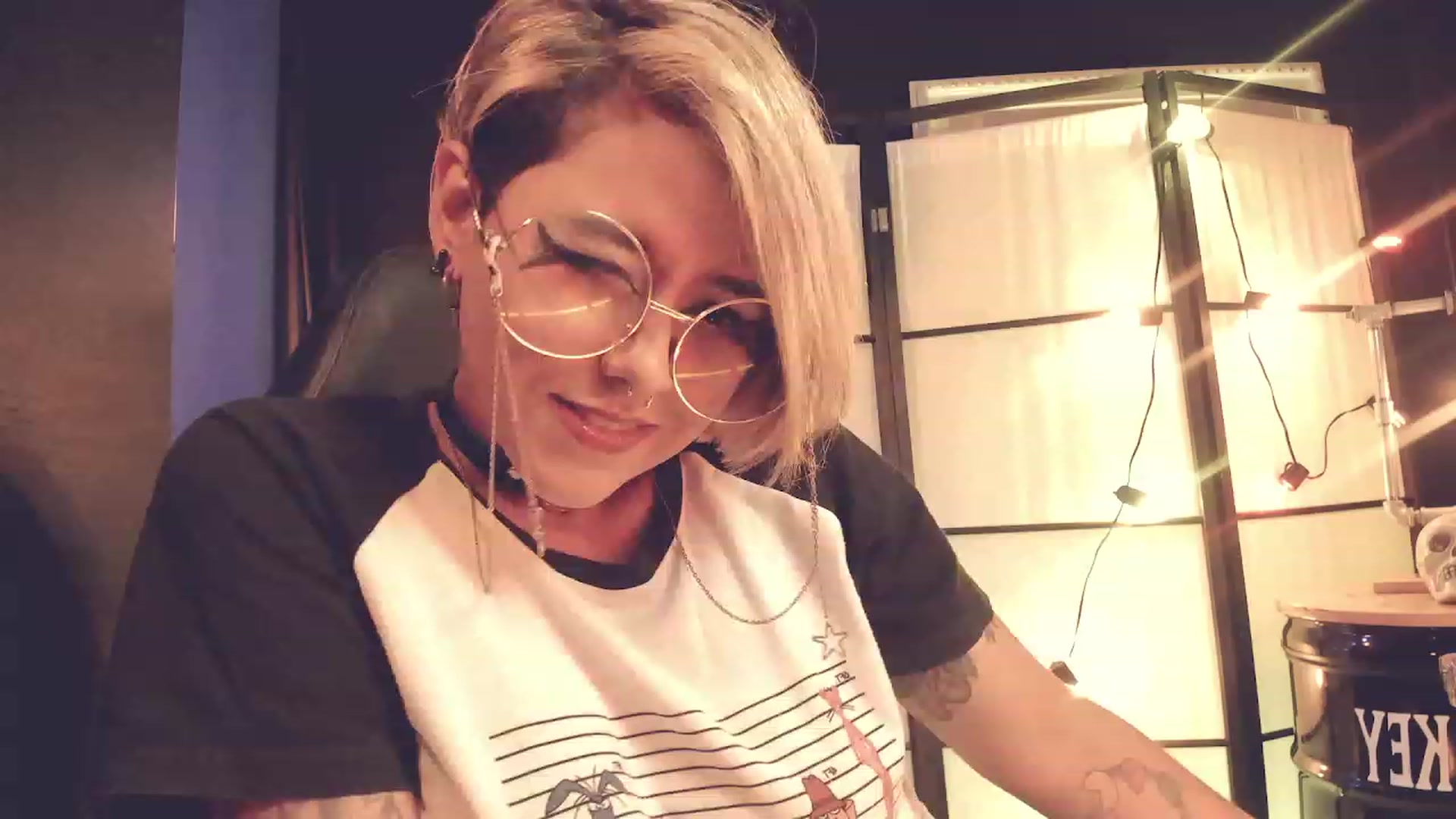 Gallery image thumbnail from AbraxxysRadio's myfreecams stream on, 02/21/2023, 24:21 image 1 of 20