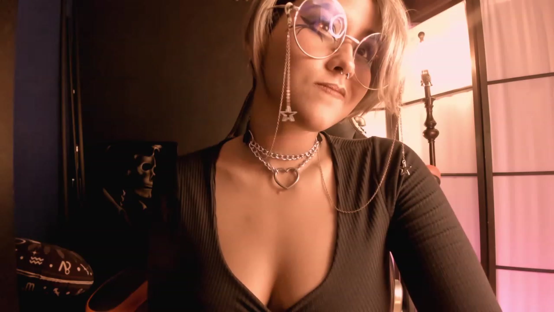 Gallery image thumbnail from AbraxxysRadio's myfreecams stream on, 02/23/2023, 01:29 image 15 of 20
