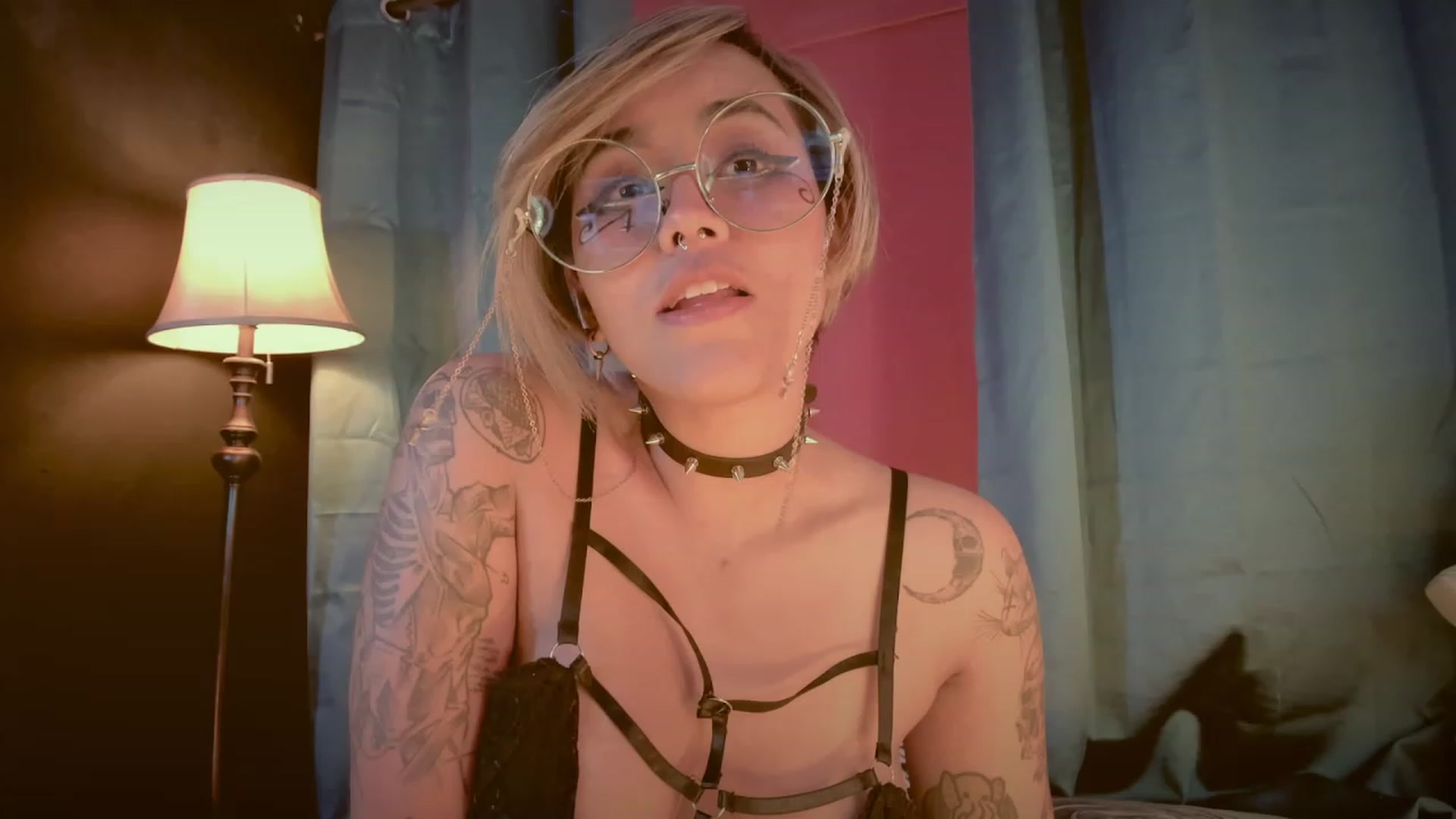 Gallery image thumbnail from AbraxxysRadio's myfreecams stream on, 02/24/2023, 01:34 image 9 of 20