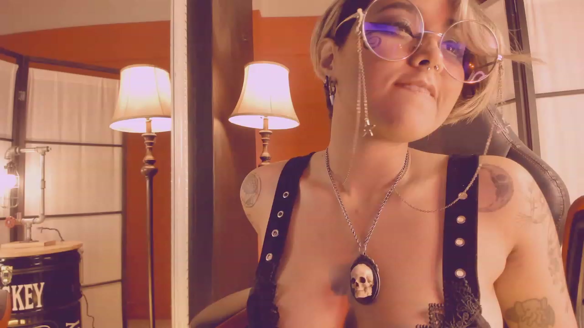Gallery image thumbnail from AbraxxysRadio's myfreecams stream on, 02/26/2023, 18:25 image 20 of 20