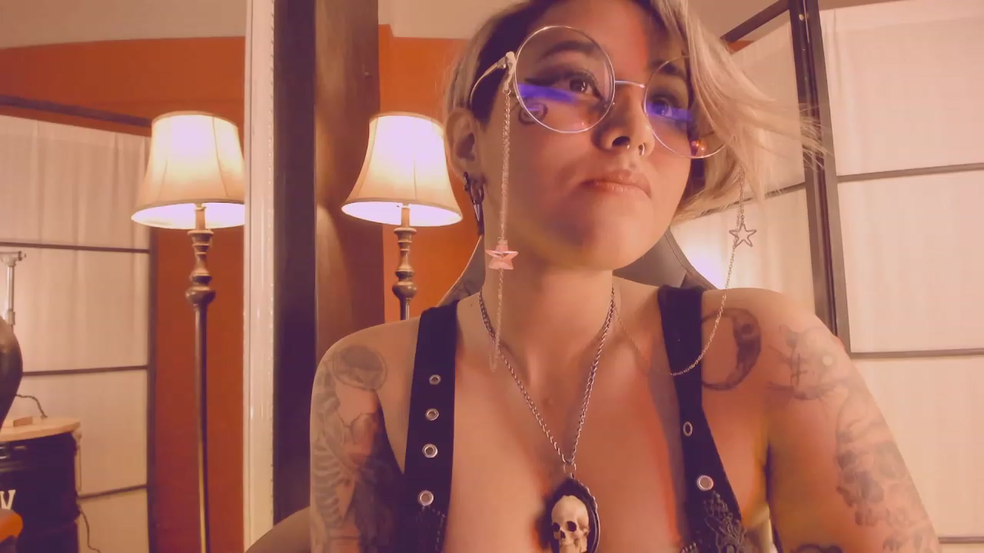 Gallery image thumbnail from AbraxxysRadio's myfreecams stream on, 02/26/2023, 20:58 image 5 of 20