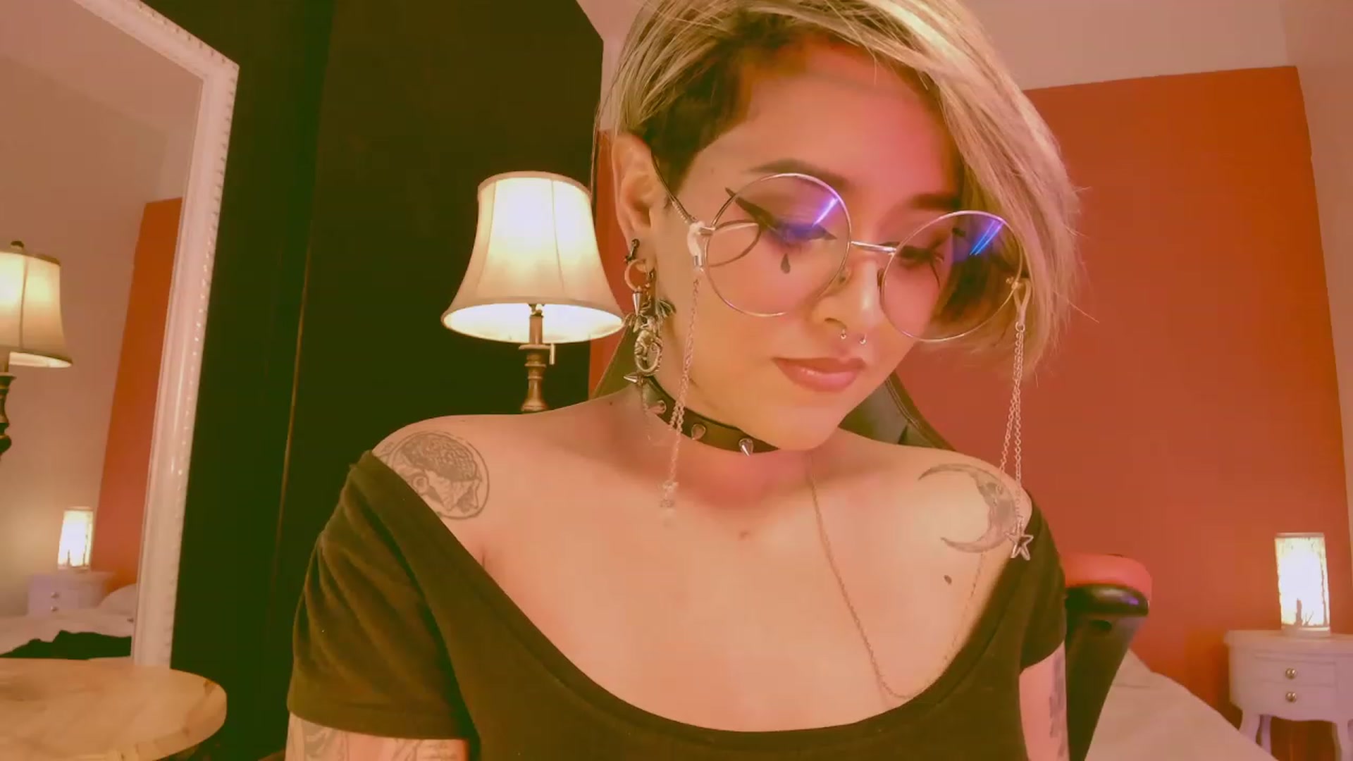 Gallery image thumbnail from AbraxxysRadio's myfreecams stream on, 03/01/2023, 24:25 image 19 of 20