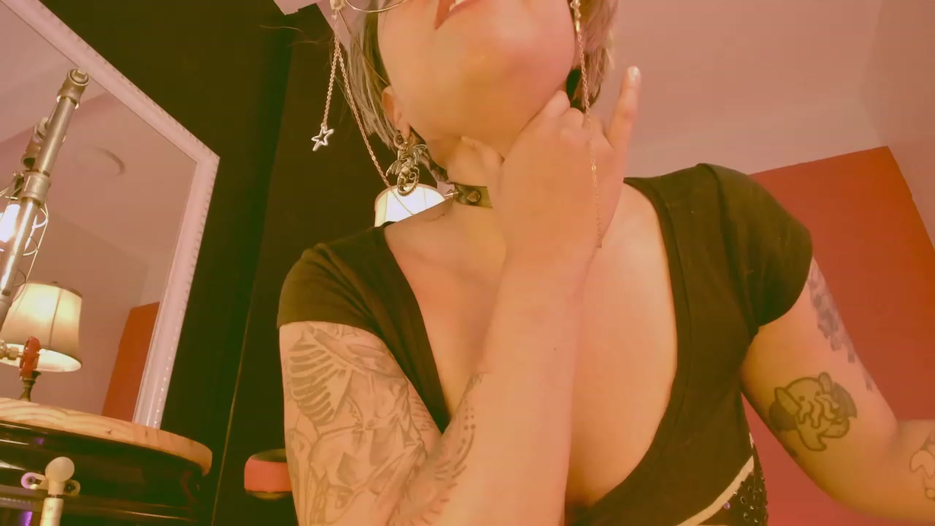 Gallery image thumbnail from AbraxxysRadio's myfreecams stream on, 03/01/2023, 24:25 image 9 of 20