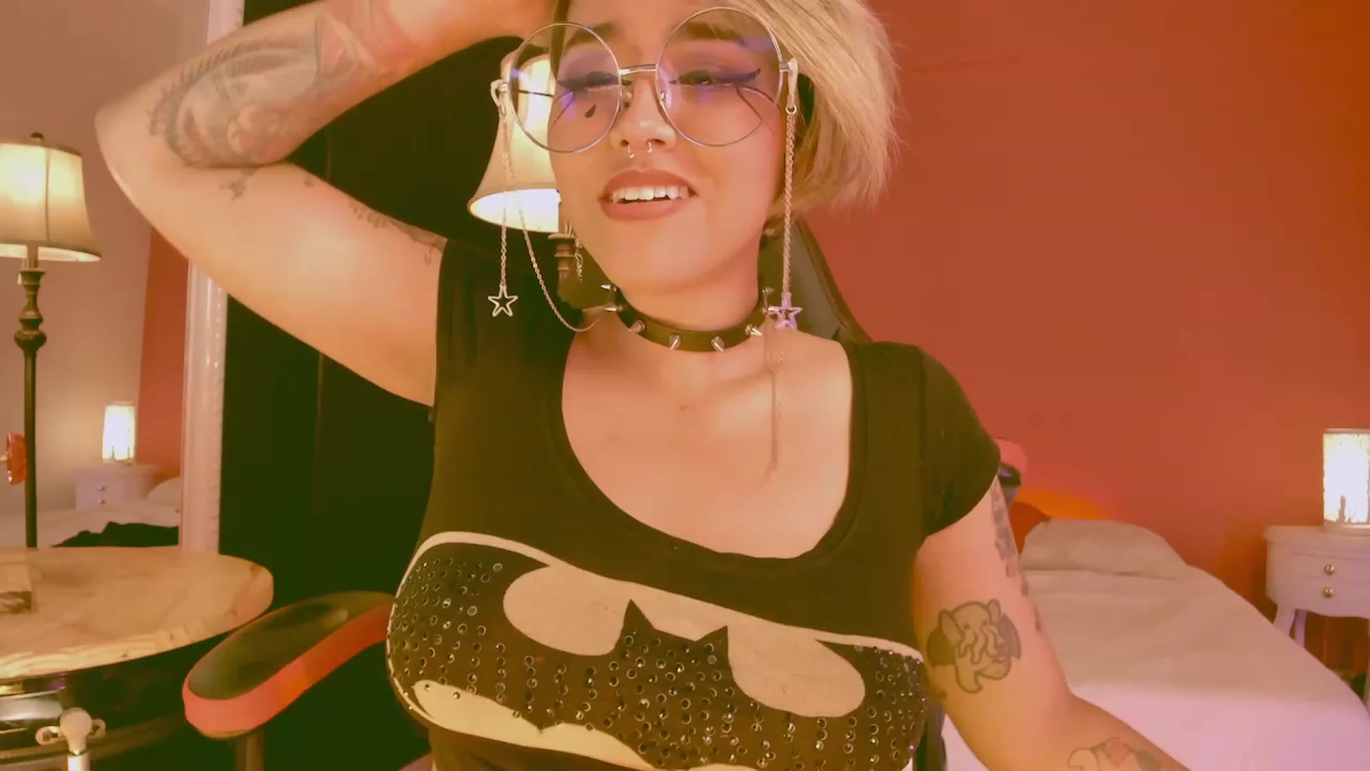Gallery image thumbnail from AbraxxysRadio's myfreecams stream on, 03/01/2023, 24:25 image 14 of 20
