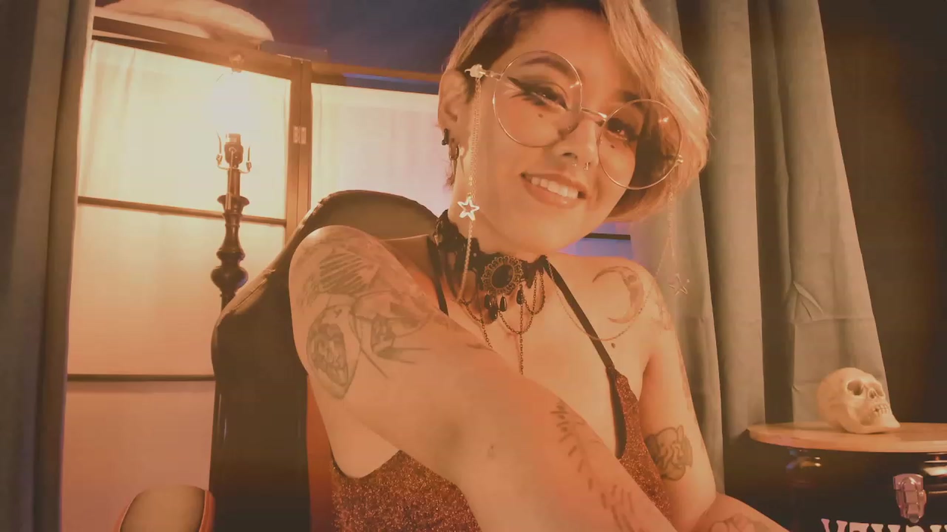 Gallery image thumbnail from AbraxxysRadio's myfreecams stream on, 03/04/2023, 24:25 image 1 of 20