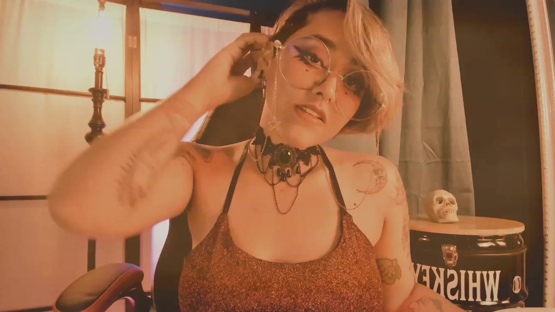 Gallery image thumbnail from AbraxxysRadio's myfreecams stream on, 03/04/2023, 02:06 image 12 of 20