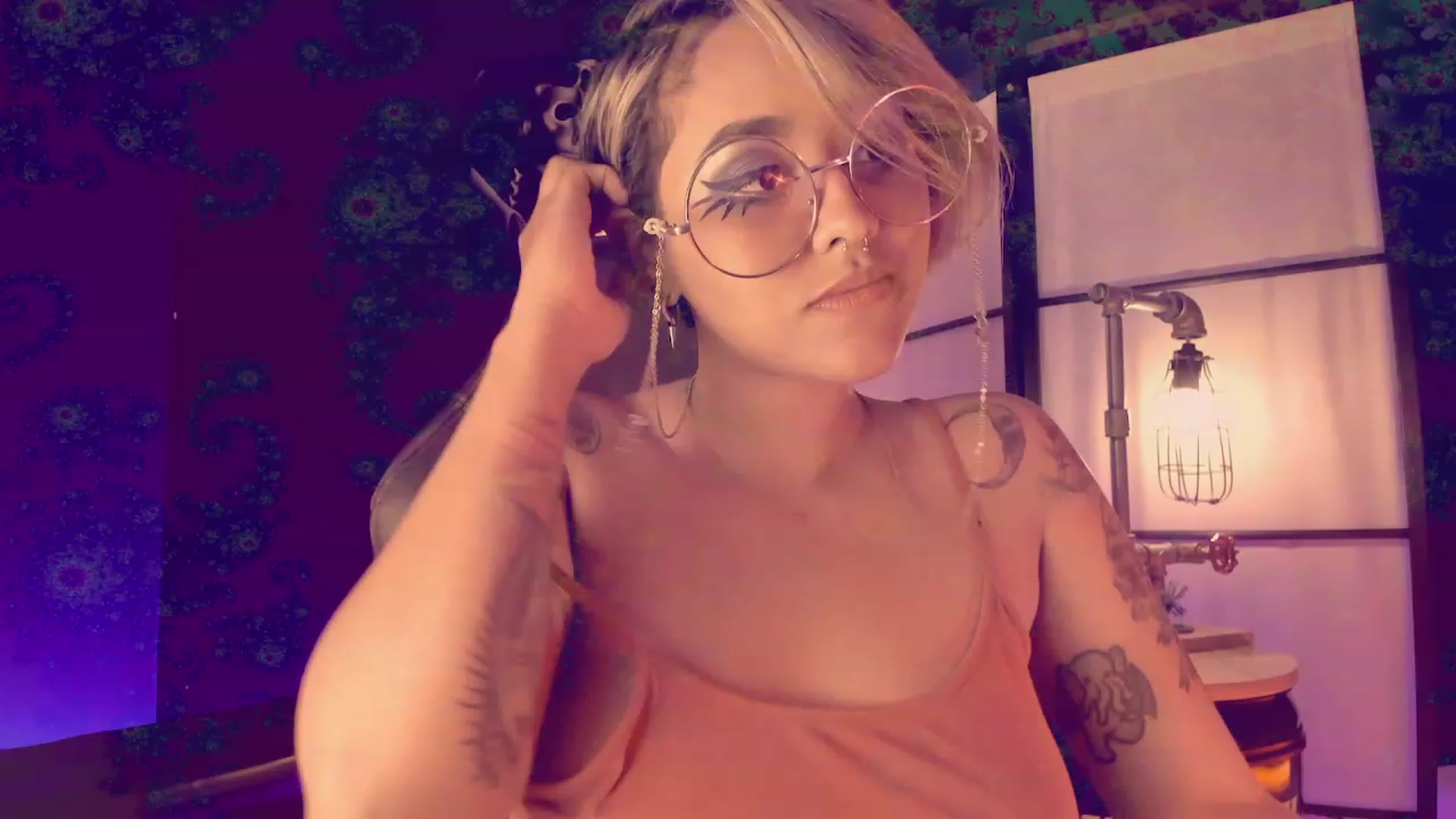 Gallery image thumbnail from AbraxxysRadio's myfreecams stream on, 03/14/2023, 02:40 image 6 of 20
