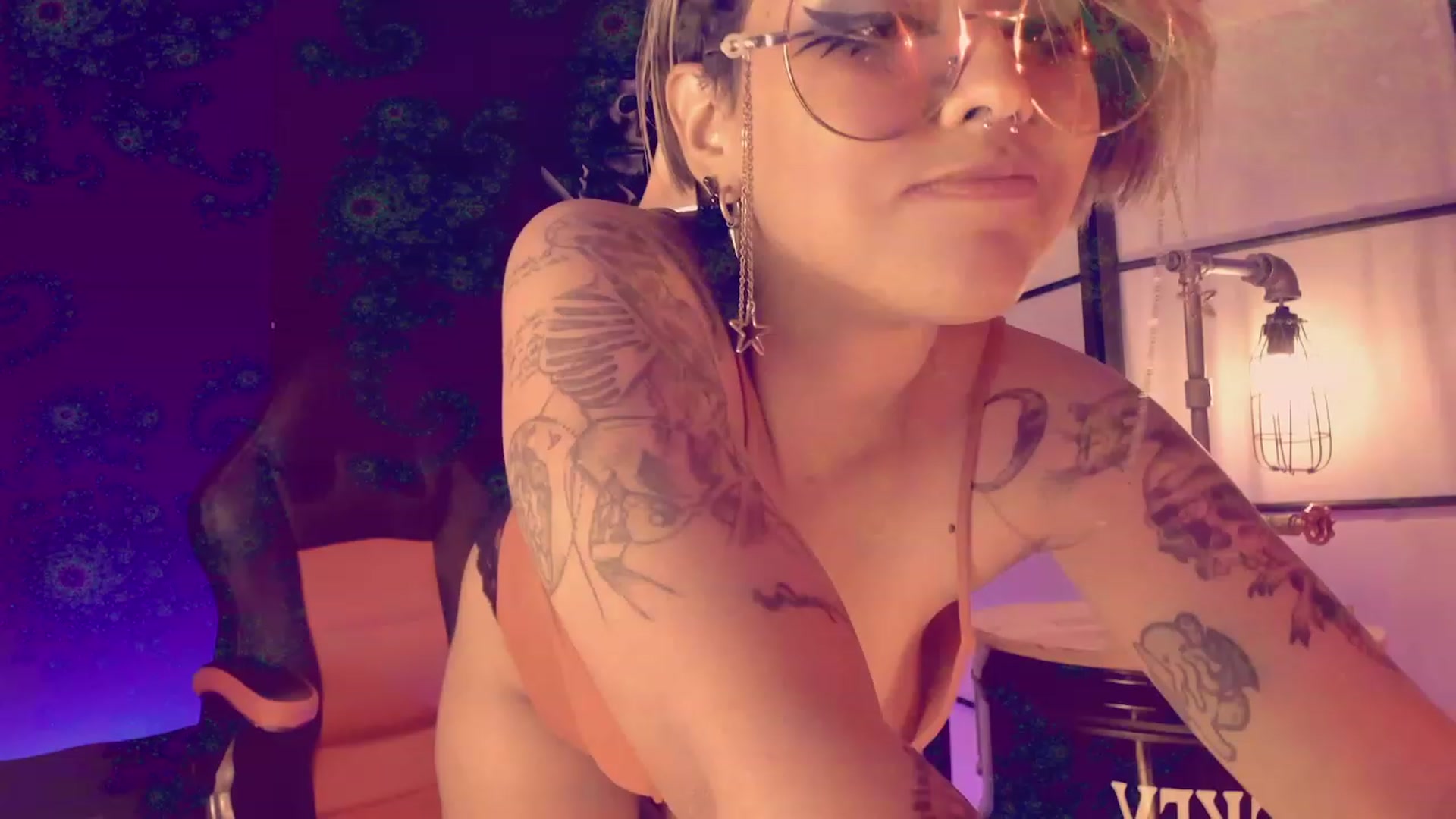 Gallery image thumbnail from AbraxxysRadio's myfreecams stream on, 03/14/2023, 02:40 image 11 of 20