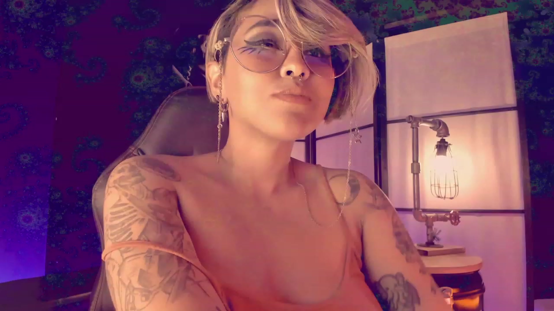 Gallery image thumbnail from AbraxxysRadio's myfreecams stream on, 03/14/2023, 02:40 image 4 of 20