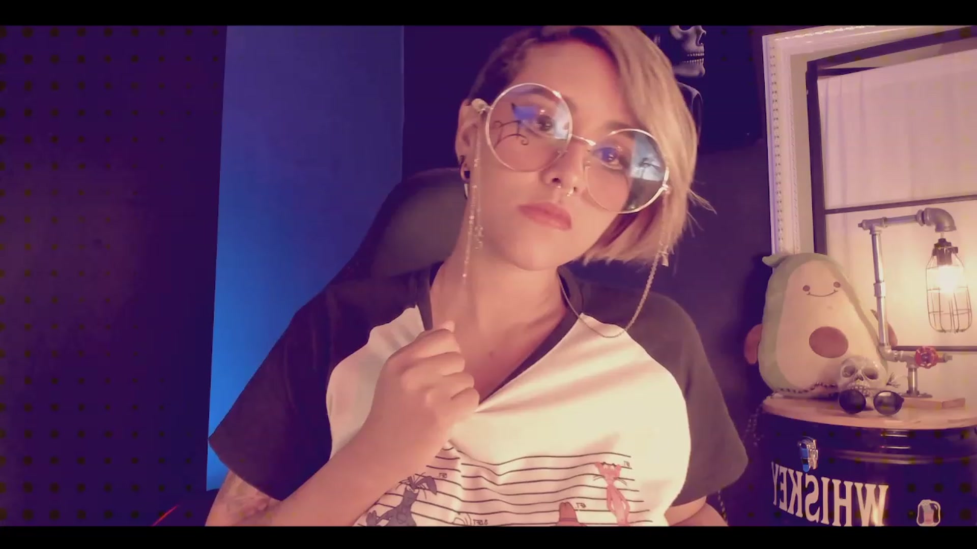 Gallery image thumbnail from AbraxxysRadio's myfreecams stream on, 03/14/2023, 23:51 image 2 of 20