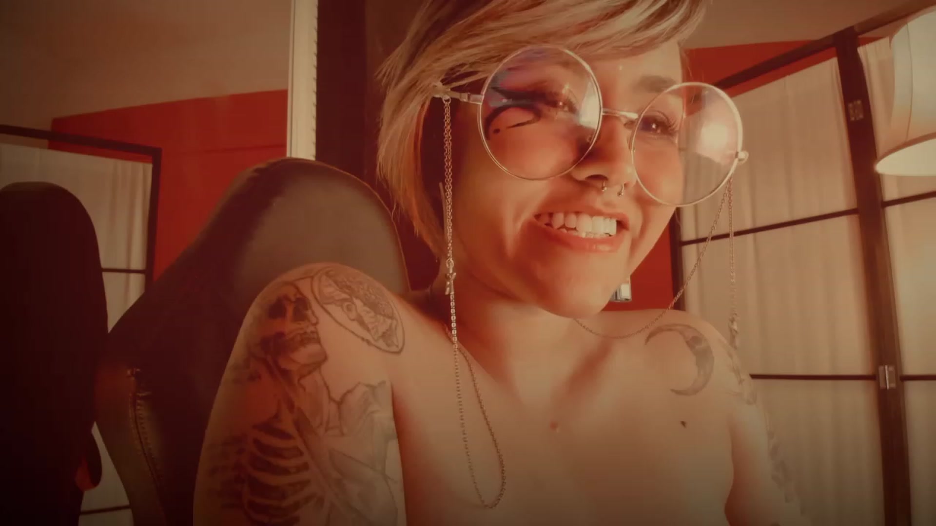 Gallery image thumbnail from AbraxxysRadio's myfreecams stream on, 03/23/2023, 01:56 image 18 of 20