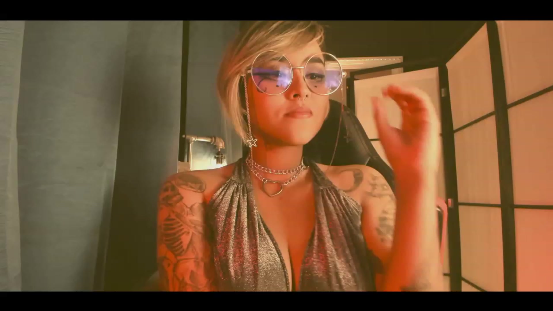 Gallery image thumbnail from AbraxxysRadio's myfreecams stream on, 03/24/2023, 24:43 image 16 of 20