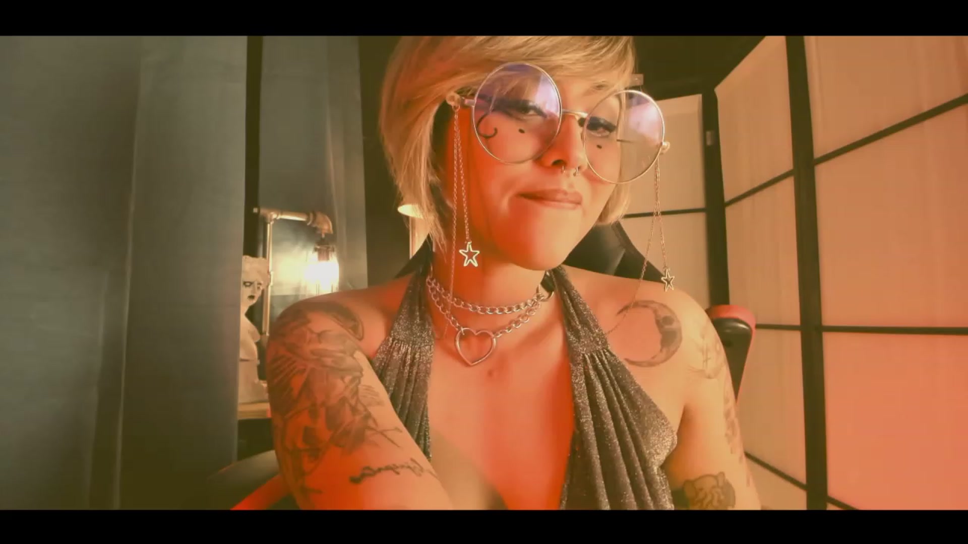 Gallery image thumbnail from AbraxxysRadio's myfreecams stream on, 03/24/2023, 24:43 image 20 of 20