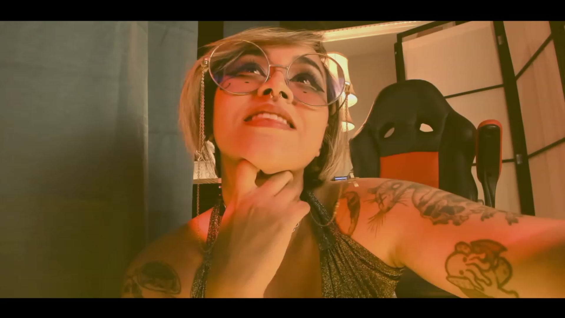Gallery image thumbnail from AbraxxysRadio's myfreecams stream on, 03/24/2023, 24:43 image 6 of 20