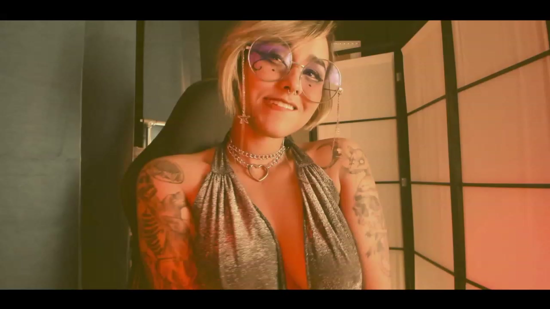 Gallery image thumbnail from AbraxxysRadio's myfreecams stream on, 03/24/2023, 01:46 image 8 of 20