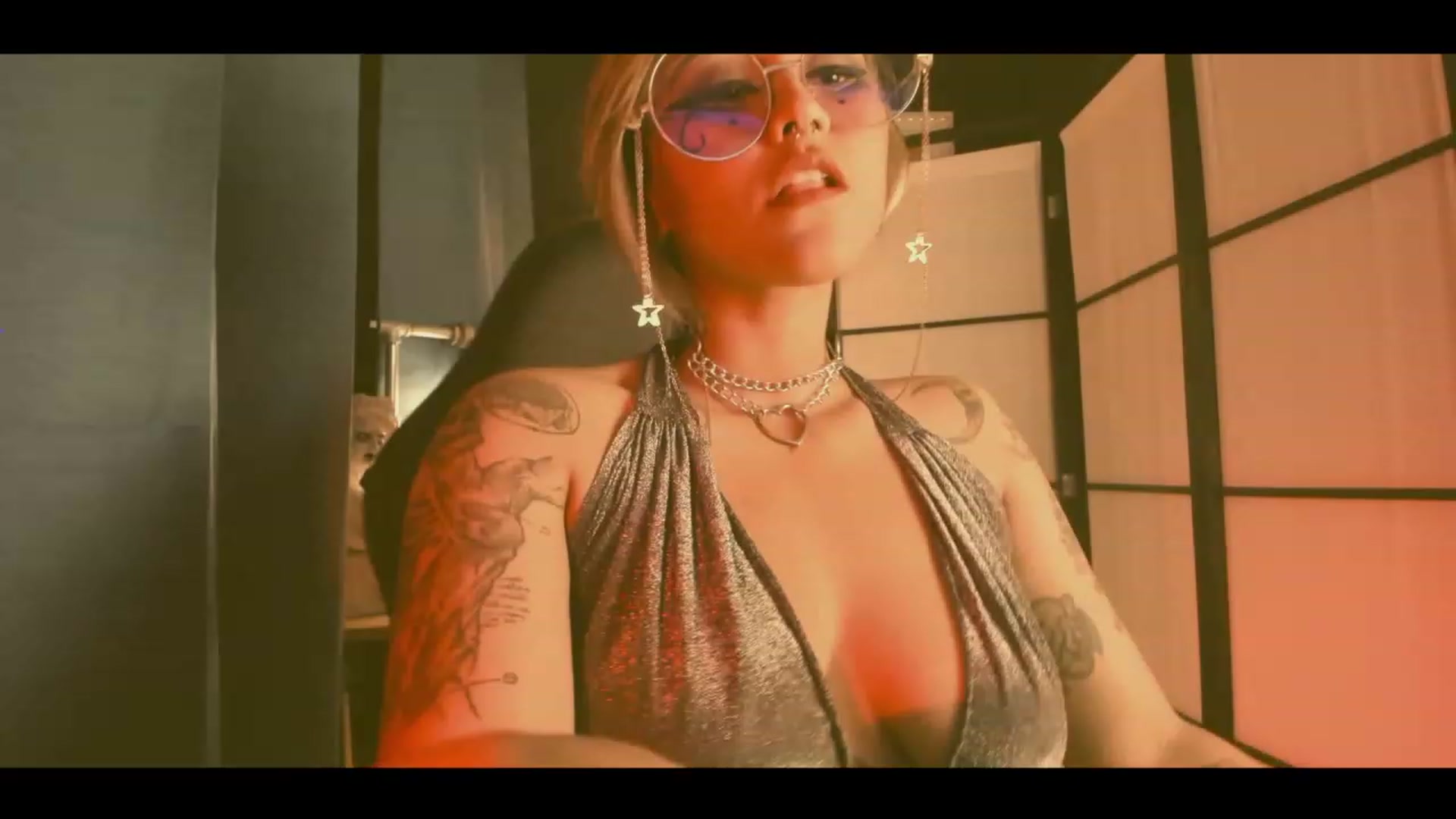 Gallery image thumbnail from AbraxxysRadio's myfreecams stream on, 03/24/2023, 01:46 image 7 of 20