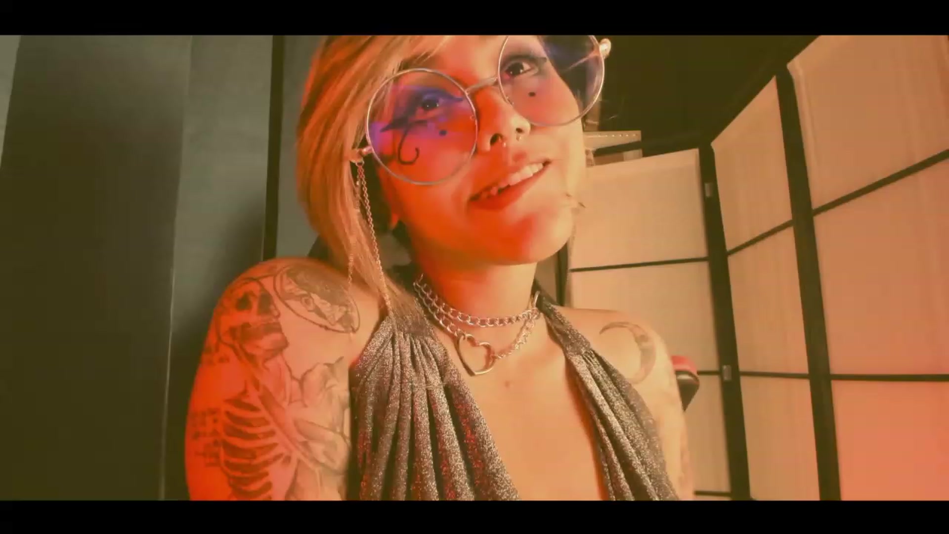 Gallery image thumbnail from AbraxxysRadio's myfreecams stream on, 03/24/2023, 01:46 image 17 of 20