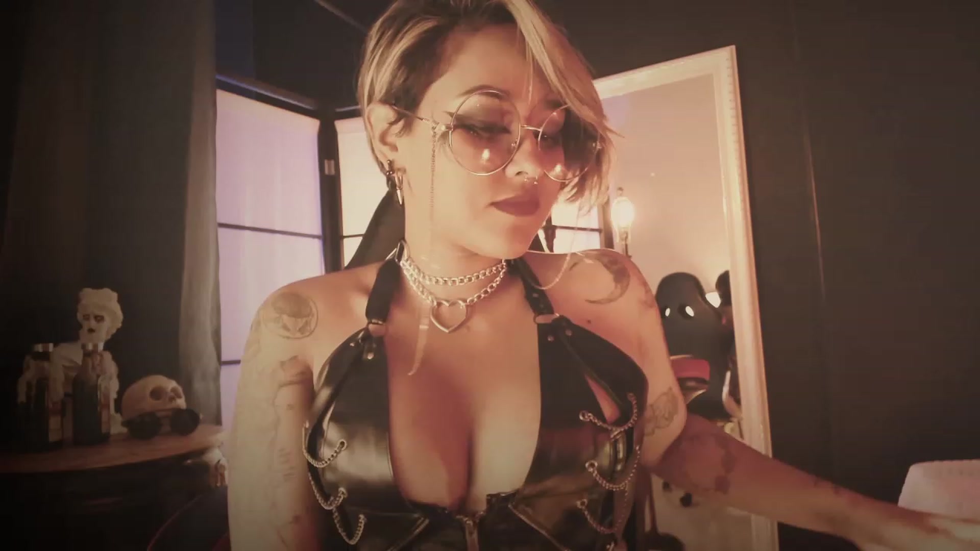 Gallery image thumbnail from AbraxxysRadio's myfreecams stream on, 03/26/2023, 20:52 image 1 of 20