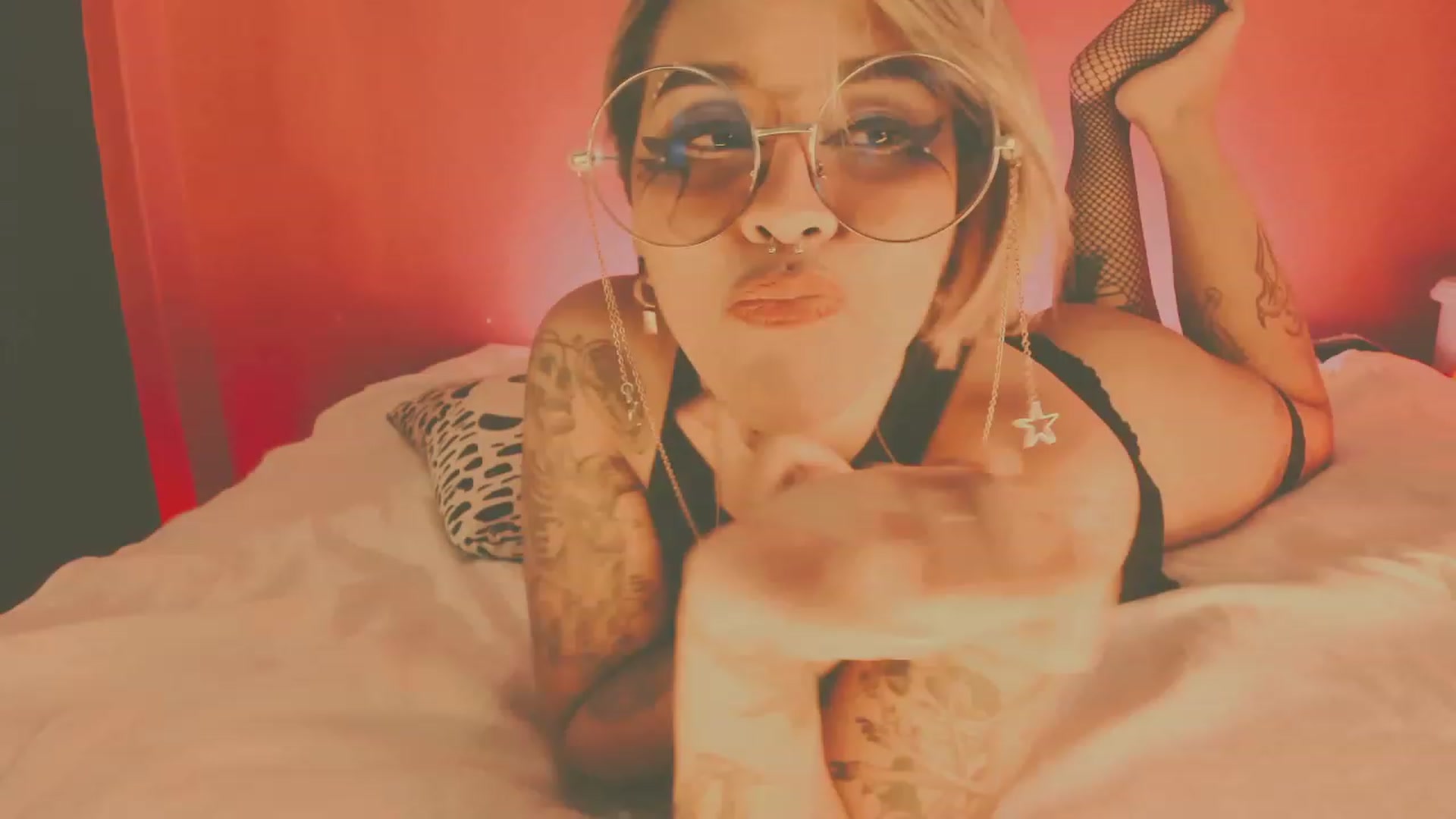 Gallery image thumbnail from AbraxxysRadio's myfreecams stream on, 03/28/2023, 23:43 image 14 of 20