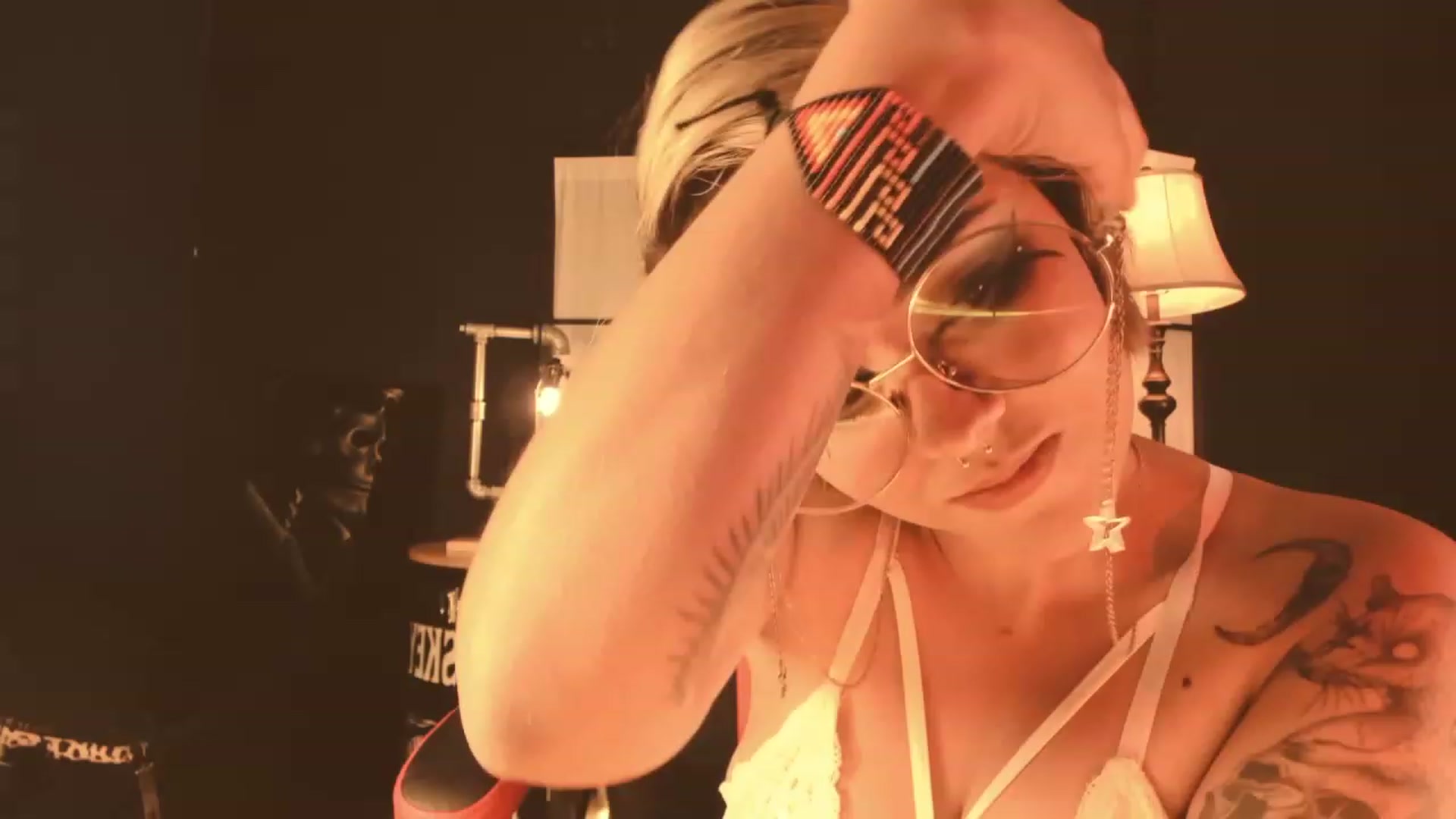 Gallery image thumbnail from AbraxxysRadio's myfreecams stream on, 03/30/2023, 01:49 image 19 of 20