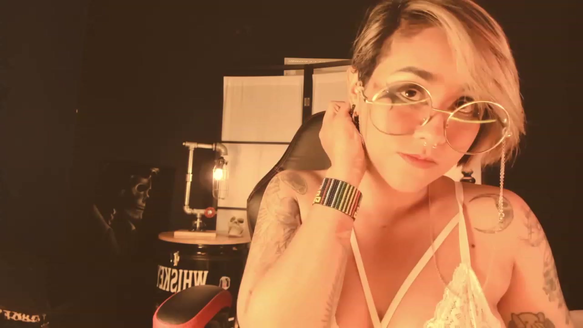 Gallery image thumbnail from AbraxxysRadio's myfreecams stream on, 03/30/2023, 01:49 image 1 of 20