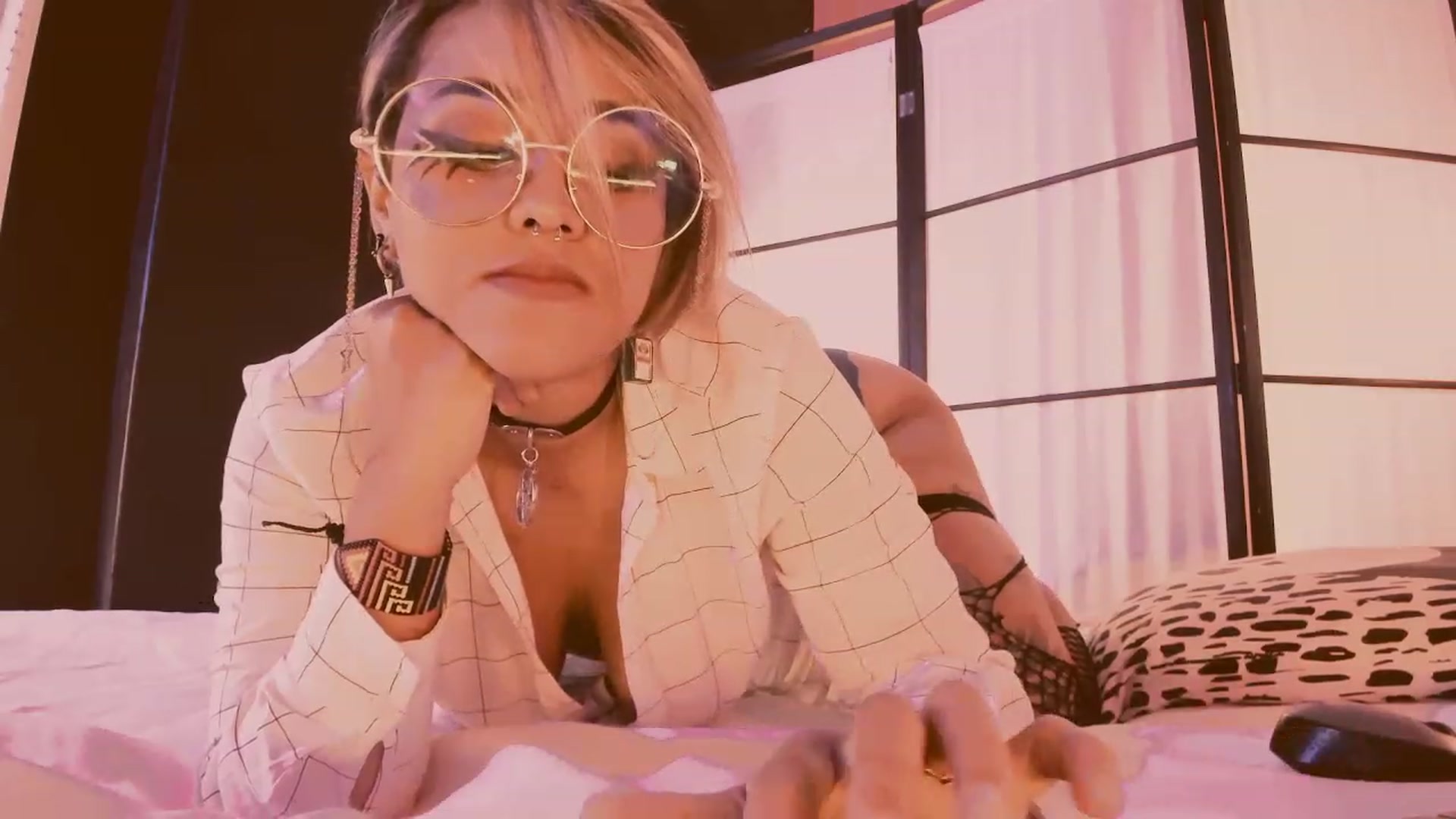 Gallery image thumbnail from AbraxxysRadio's myfreecams stream on, 03/30/2023, 20:23 image 11 of 20