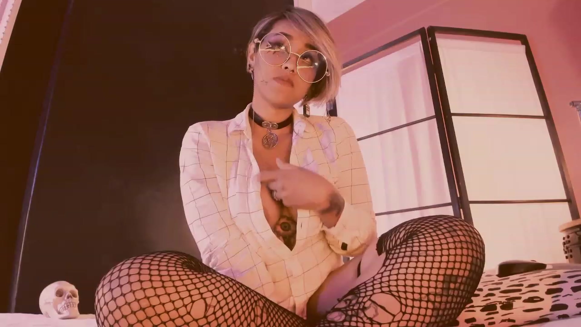 Gallery image thumbnail from AbraxxysRadio's myfreecams stream on, 03/30/2023, 21:02 image 8 of 20