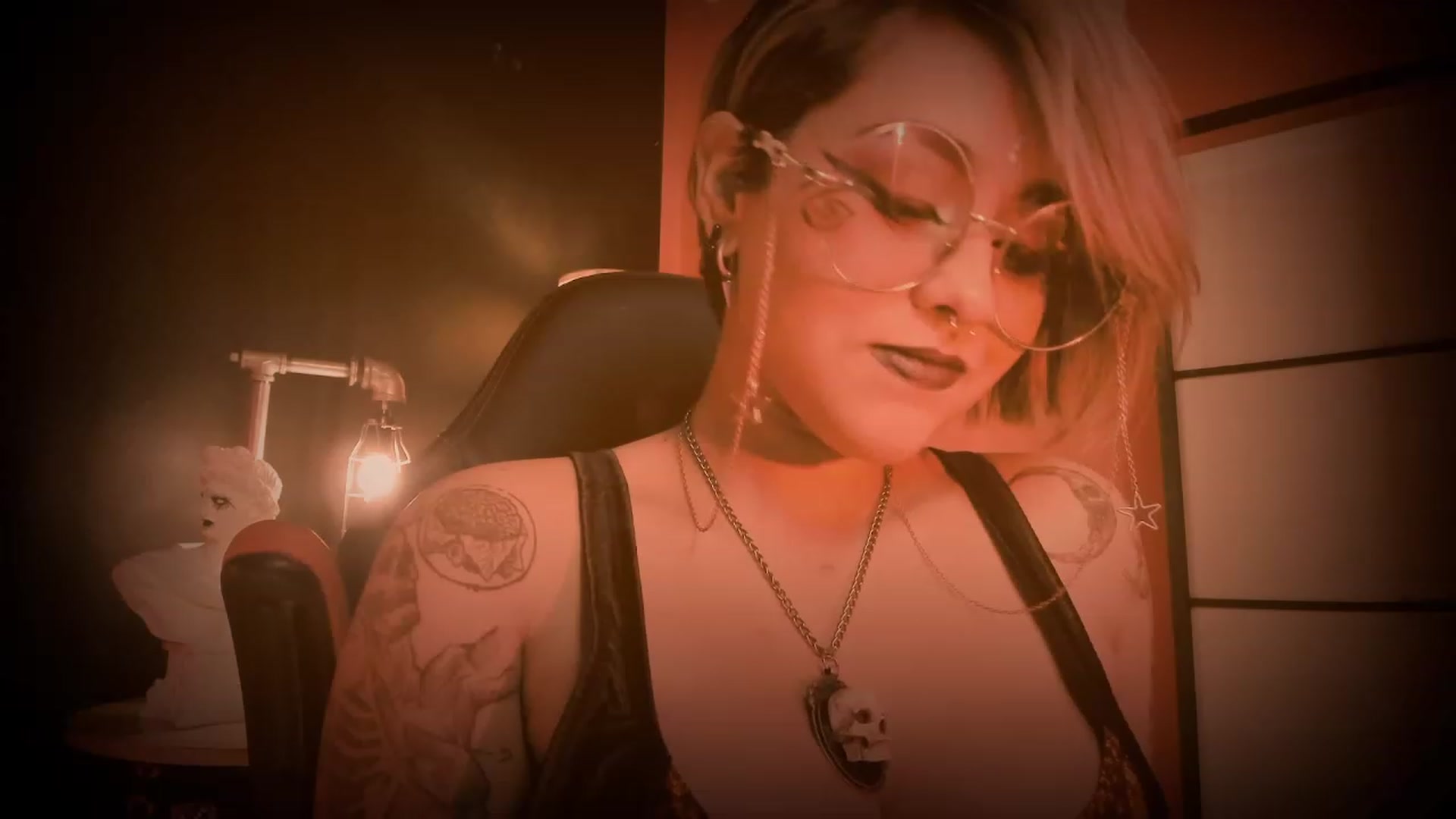 Gallery image thumbnail from AbraxxysRadio's myfreecams stream on, 04/05/2023, 23:47 image 2 of 20