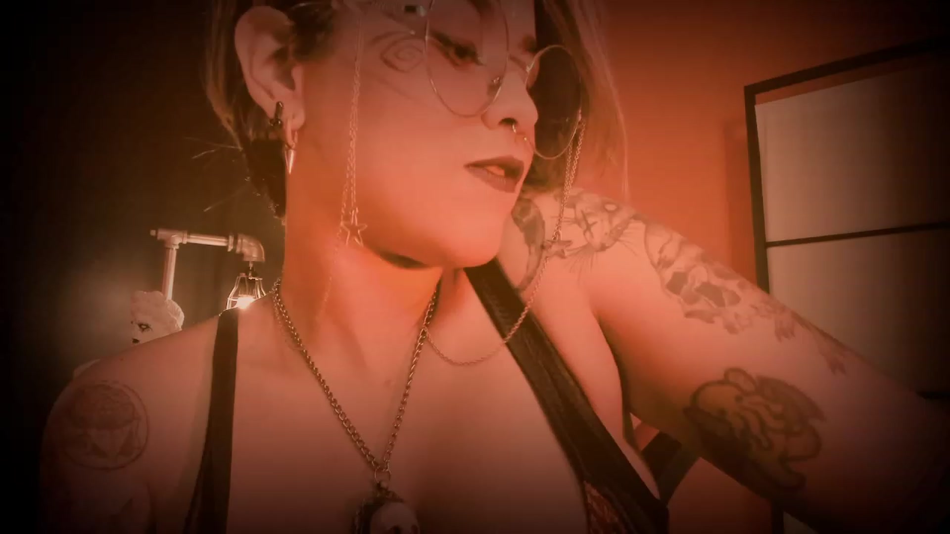 Gallery image thumbnail from AbraxxysRadio's myfreecams stream on, 04/05/2023, 23:47 image 5 of 20