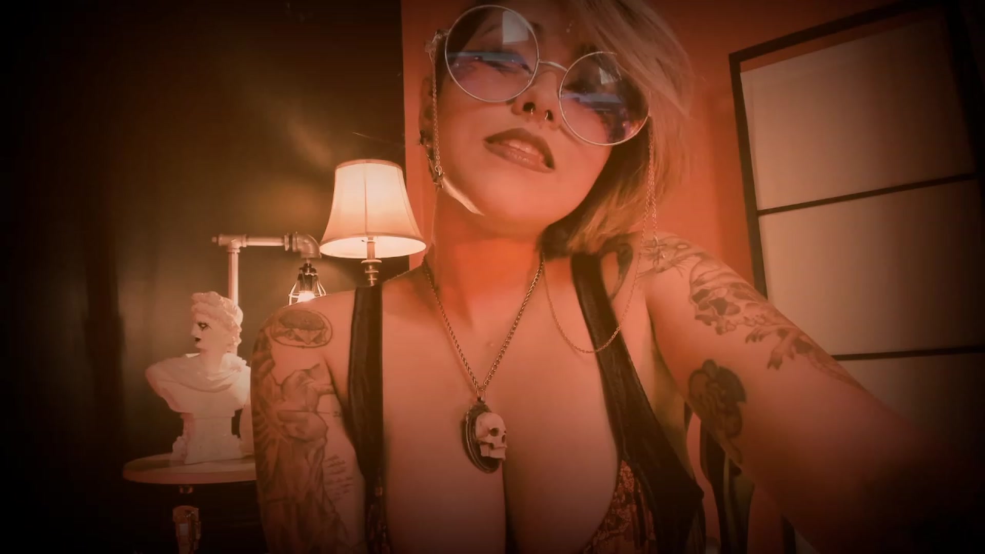 Gallery image thumbnail from AbraxxysRadio's myfreecams stream on, 04/06/2023, 24:00 image 9 of 20