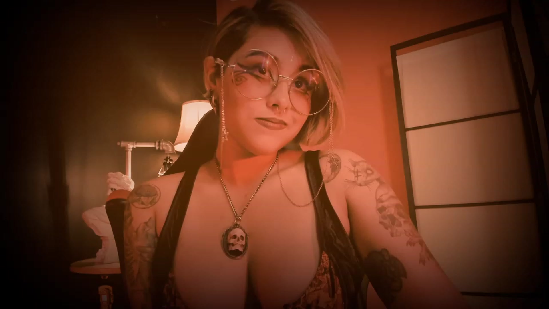 Gallery image thumbnail from AbraxxysRadio's myfreecams stream on, 04/06/2023, 24:00 image 14 of 20